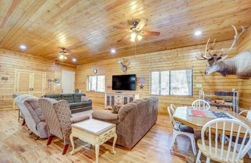 Strawberry House | 12 Mi to Tonto Natural Bridge SP Cabin with Patio!