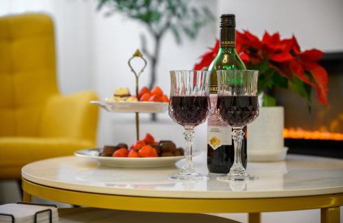 Sale House | 12 min to Airport - Free parking