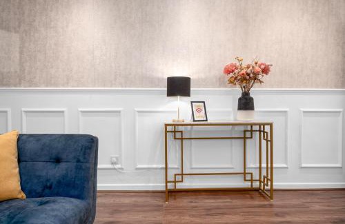 Sale House | 12 min to Airport - Free parking