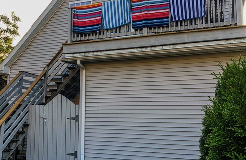 Vineyard Haven House | 12 mins from Beach - Immaculate Intimate Retreat!