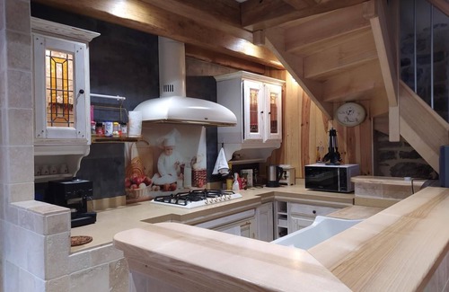 Saint-Etienne-du-Valdonnez House | 12-person gîte in Molines