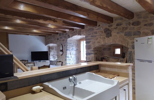 Saint-Etienne-du-Valdonnez House | 12-person gîte in Molines