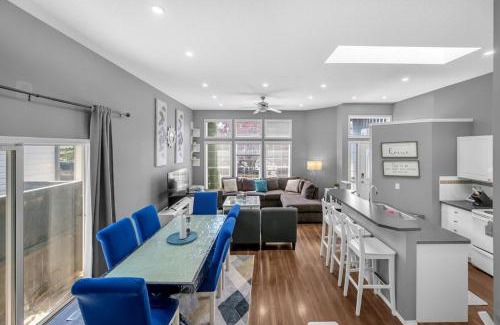 Calgary House | 12 Spacious Home W Ac, Crib, Garage, By Airport