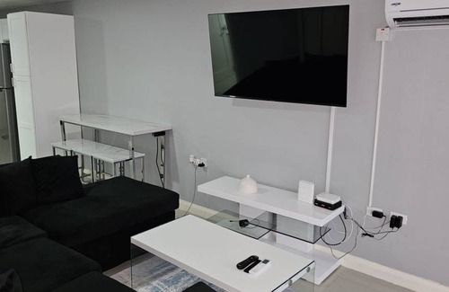 Portmore Apartment | 120 m² Apartment ∙ 3 bedrooms ∙ 6 guests
