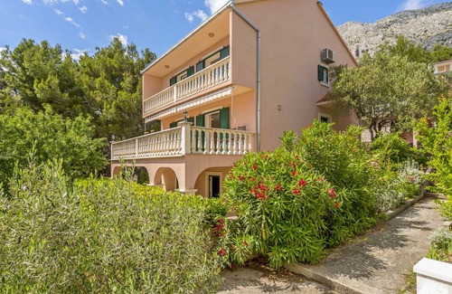 Medici Apartment | 120 m² Apartment ∙ 4 bedrooms ∙ 8 guests