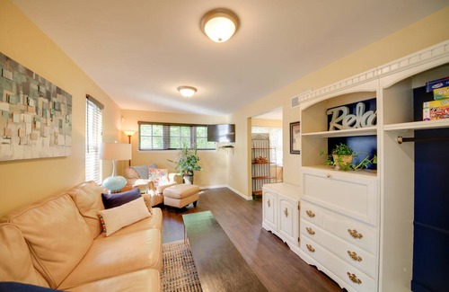 St. Charles Cottage | 120 m² Cabin ∙ 2 bedrooms ∙ 8 guests