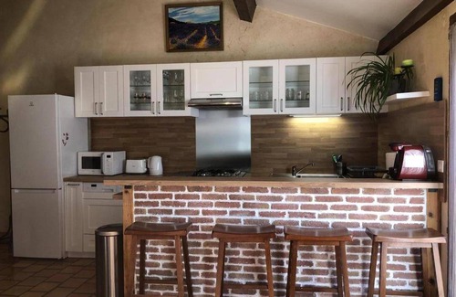 Echevis House | 120 m² Gîte ∙ 3 bedrooms ∙ 6 guests