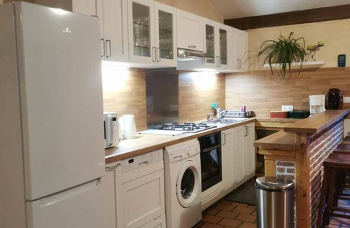 Echevis House | 120 m² Gîte ∙ 3 bedrooms ∙ 6 guests
