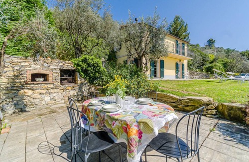 Pieve Ligure House | 120 m² House ∙ 2 bedrooms ∙ 5 guests