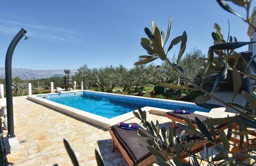 Pucisca House | 120 m² House ∙ 3 bedrooms ∙ 8 guests
