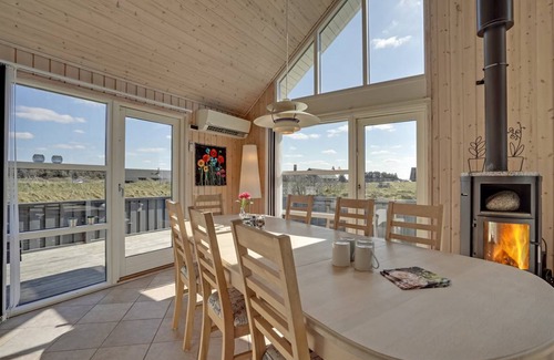 Lonstrup House | 120 m² House ∙ 4 bedrooms ∙ 8 guests