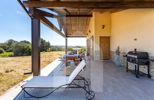 Olmedo Villa | 120 m² Villa ∙ 4 bedrooms ∙ 8 guests
