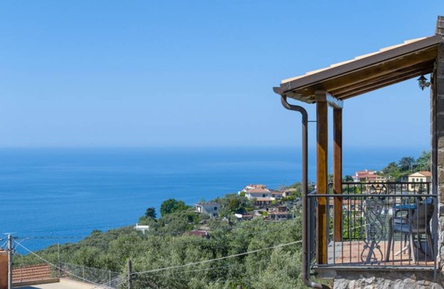 Sant'Agata sui Due Golfi Villa | 120 m² Villa ∙ 2 bedrooms ∙ 4 guests