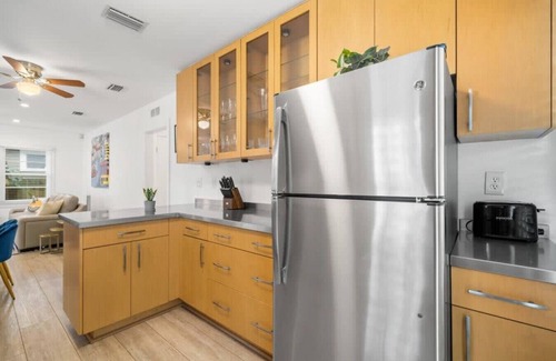 Historic Hyde Park North Apartment | 1209.1 Gunby - The Hyde Out