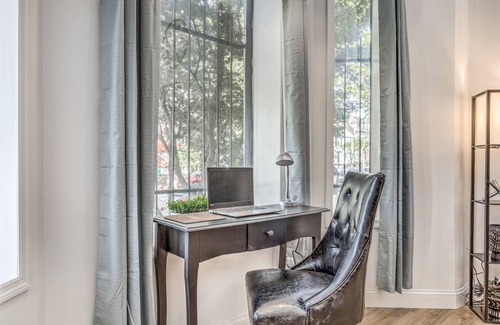 St. Louis Apartment | 121 m² Apartment ∙ 1 bedroom ∙ 4 guests