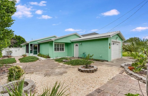 Riviera Beach House | 121 m² House ∙ 3 bedrooms ∙ 9 guests