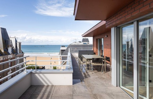 Parame Apartment | 122 m² Apartment ∙ 2 bedrooms ∙ 5 guests
