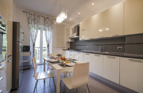Municipio 2 Apartment | 123 m² Apartment ∙ 3 bedrooms ∙ 6 guests