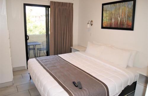 South Scottsdale Apartment | 124 Fully Furnished 1BR Suite-Prime Location