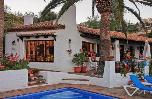 Salobrena Villa | 124 m² Villa ∙ 3 bedrooms ∙ 6 guests