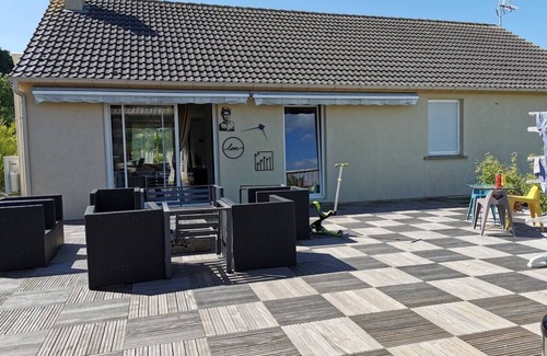 Fretoy-le-Chateau House | 125 m² House ∙ 3 bedrooms ∙ 7 guests