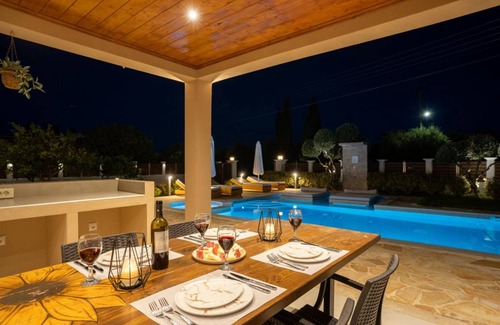 Zakynthos Villa | 125 m² Villa ∙ 3 bedrooms ∙ 6 guests