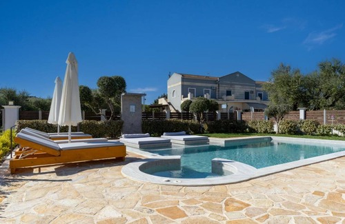 Zakynthos Villa | 125 m² Villa ∙ 3 bedrooms ∙ 6 guests