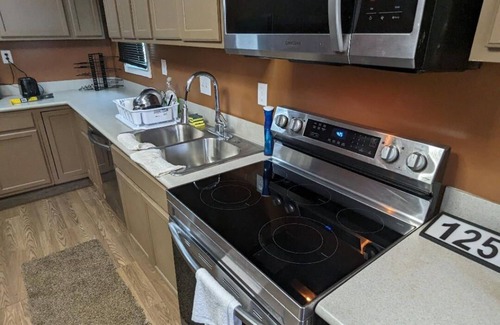 Montgomery House | 125 Maxwell Ave- 10 Mins from Montgomery AL Downtown, ASU, Riverwalk
