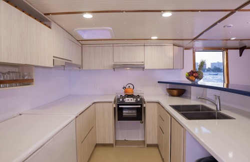 Carti Tupile Boat Rental | 125' Schooner : Sailing yacht for your next experience.