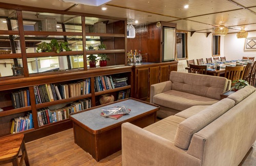 Carti Tupile Boat Rental | 125' Schooner : Sailing yacht for your next experience.