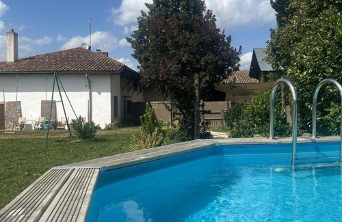 Cruzilles-les-Mepillat House | 126 m² Gîte ∙ 5 bedrooms ∙ 12 guests