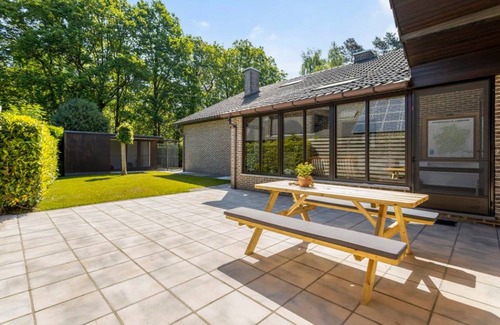 Houthalen-Helchteren House | 126 m² House ∙ 3 bedrooms ∙ 8 guests