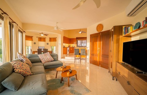 Kouklia Villa | 127 m² Villa ∙ 3 bedrooms ∙ 6 guests