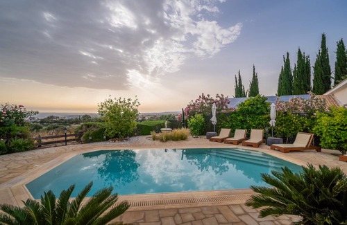 Kouklia Villa | 127 m² Villa ∙ 3 bedrooms ∙ 6 guests