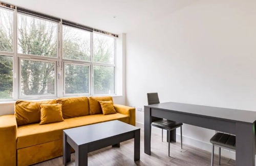 Edgware Apartment | 128 Equity House