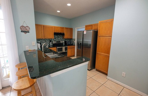 Meadow Woods House | 12min from airport/20min from Parks