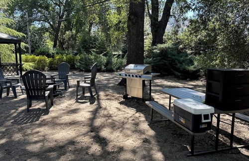Three Rivers RV Rental | 12x14 Cabin Tent. 4.5 miles to the Sequoia National park entrance.