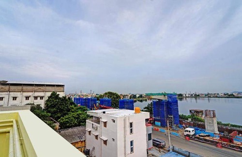 Porur Hotel | 13 m² Hotel ∙ 3 guests