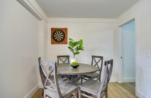 Tampa House | 13 Mi to Busch Gardens Tampa Gem with Grill and Yard