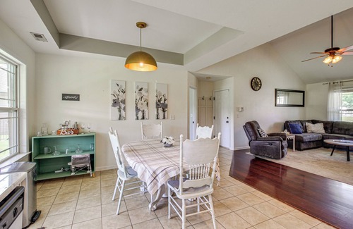 Chickamauga House | 13 Mi to Chattanooga: Family Home w/Backyard!