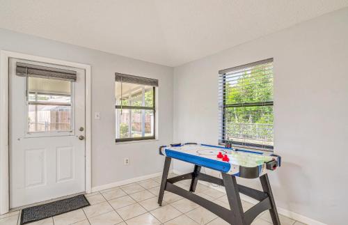 Spring Hill House | 13 Mi to Hudson Beach Spring Hill Home with Lanai