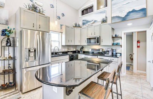 Panama City Cabin | 13 Mi to St Andrews State Park: Cabin w/Patio!