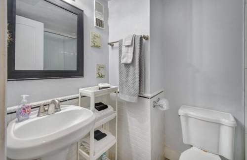 Crescent Beach Apartment | 130 Direct Ocean Front 1 bedroom condo with heated pool