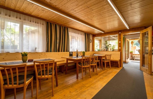 Kloesterle am Arlberg Apartment | 130 m² Apartment ∙ 4 bedrooms ∙ 12 guests