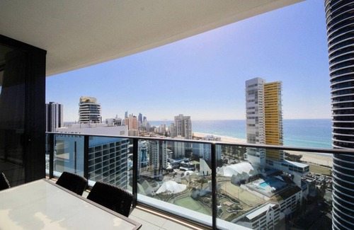Broadbeach Apartment | 130 m² Apartment ∙ 2 bedrooms ∙ 4 guests