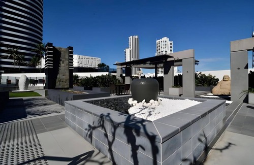 Broadbeach Apartment | 130 m² Apartment ∙ 2 bedrooms ∙ 4 guests