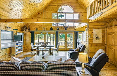 Branch Cottage | 130 m² Cabin ∙ 2 bedrooms ∙ 8 guests