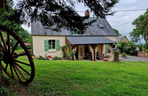 Beaucoudray Cottage | 130 m² Cabin ∙ 3 bedrooms ∙ 6 guests