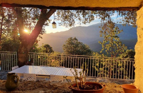 Ria-Sirach House | 130 m² Gîte ∙ 3 bedrooms ∙ 6 guests