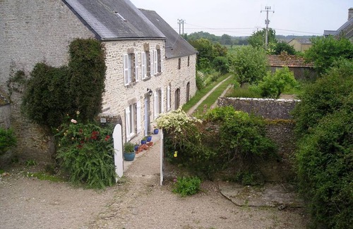 Fontenay-sur-Mer House | 130 m² House ∙ 3 bedrooms ∙ 5 guests